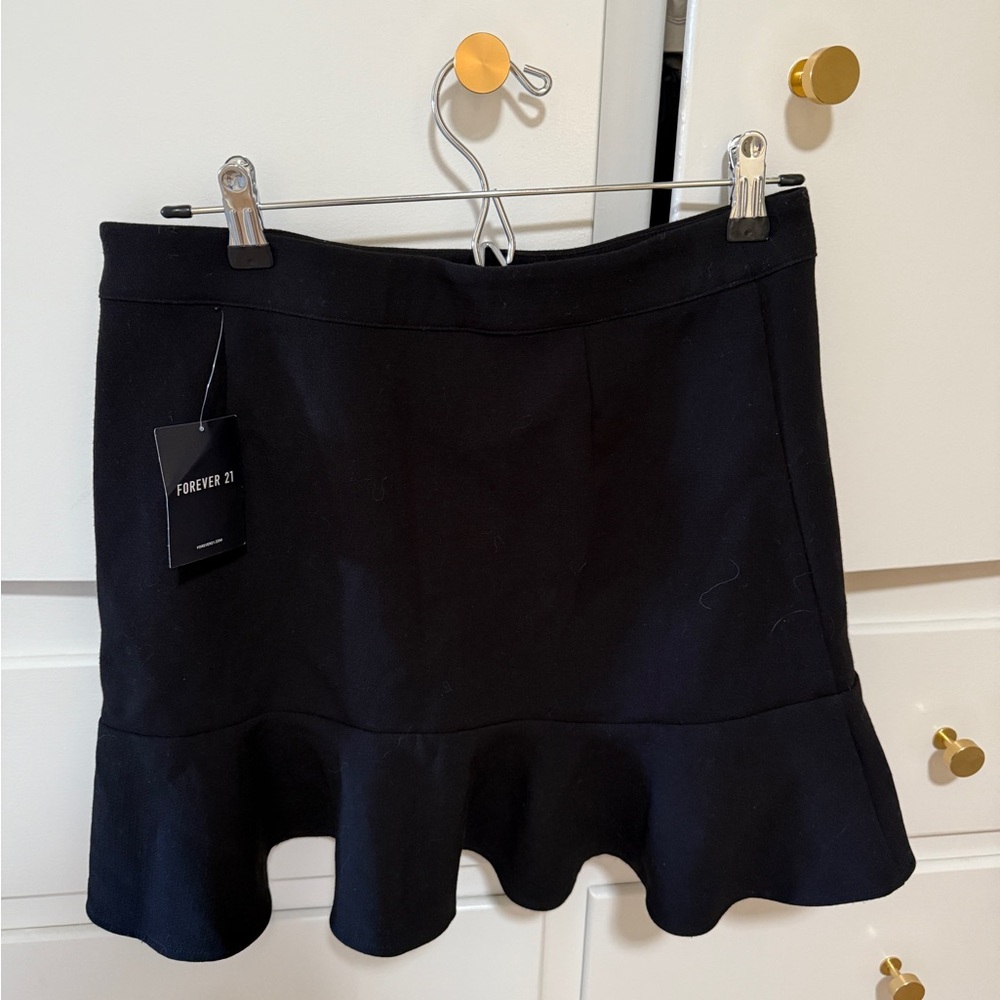 Forever 21 Black Ruffle Hem Skirt